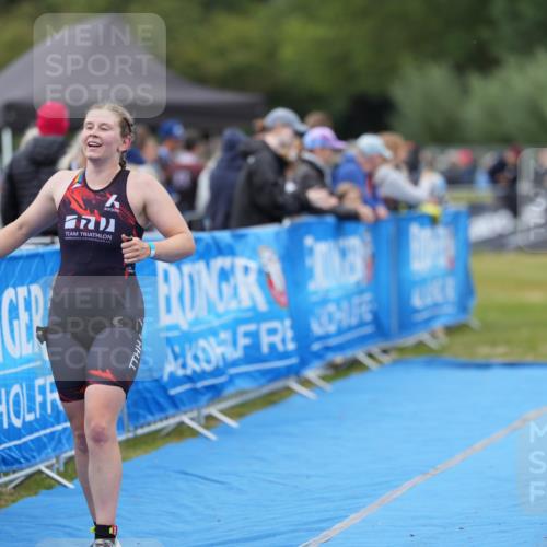 30.08.2026 - Elbe Triathlon Hamburg LAZAROV Photography http://msf.ph/oto/10026927 30.08.2026 10:34:51 Ziel 356 meine-sportfotos.de