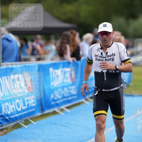 30.08.2026 - Elbe Triathlon Hamburg LAZAROV Photography http://msf.ph/oto/10027138 30.08.2026 10:48:26 Ziel 274, 361, 470 meine-sportfotos.de