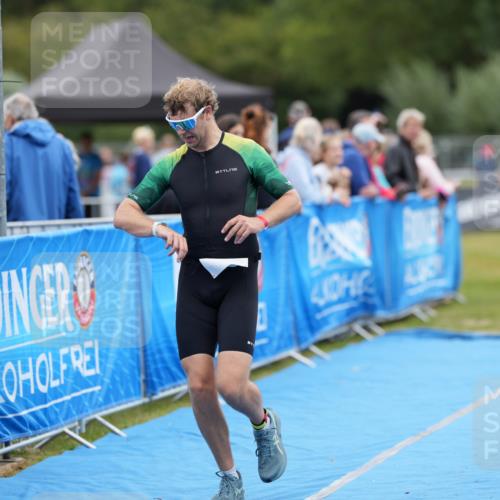 30.08.2026 - Elbe Triathlon Hamburg LAZAROV Photography http://msf.ph/oto/10027154 30.08.2026 10:51:01 Ziel 285, 532, 567 meine-sportfotos.de