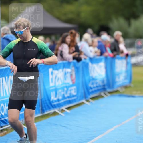 30.08.2026 - Elbe Triathlon Hamburg LAZAROV Photography http://msf.ph/oto/10027155 30.08.2026 10:51:01 Ziel 285, 532, 567 meine-sportfotos.de