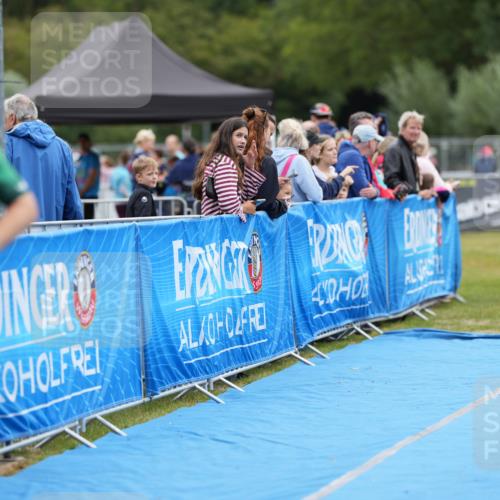 30.08.2026 - Elbe Triathlon Hamburg LAZAROV Photography http://msf.ph/oto/10027156 30.08.2026 10:51:01 Ziel 285, 532, 567 meine-sportfotos.de