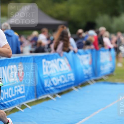 30.08.2026 - Elbe Triathlon Hamburg LAZAROV Photography http://msf.ph/oto/10027168 30.08.2026 10:51:23 Ziel 489, 670 meine-sportfotos.de