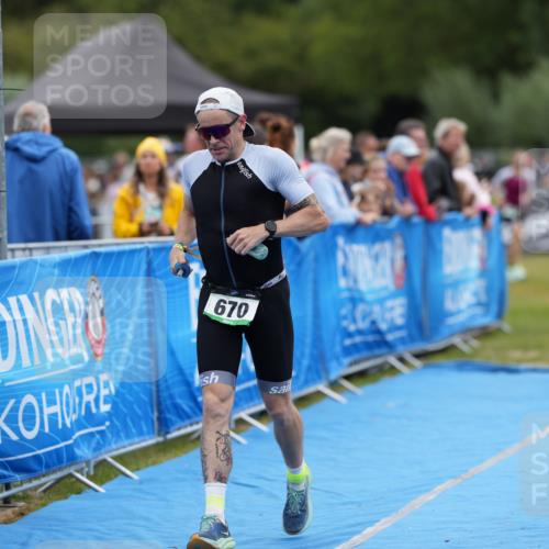 30.08.2026 - Elbe Triathlon Hamburg LAZAROV Photography http://msf.ph/oto/10027169 30.08.2026 10:51:31 Ziel 446, 670 meine-sportfotos.de