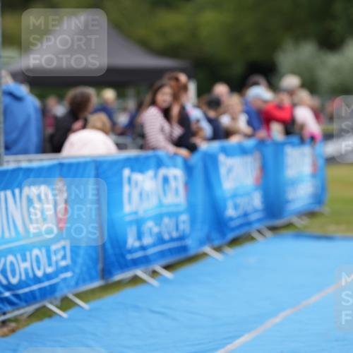 30.08.2026 - Elbe Triathlon Hamburg LAZAROV Photography http://msf.ph/oto/10027186 30.08.2026 10:52:03 Ziel 452, 536 meine-sportfotos.de