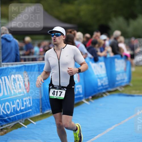 30.08.2026 - Elbe Triathlon Hamburg LAZAROV Photography http://msf.ph/oto/10027188 30.08.2026 10:52:18 Ziel 417 meine-sportfotos.de