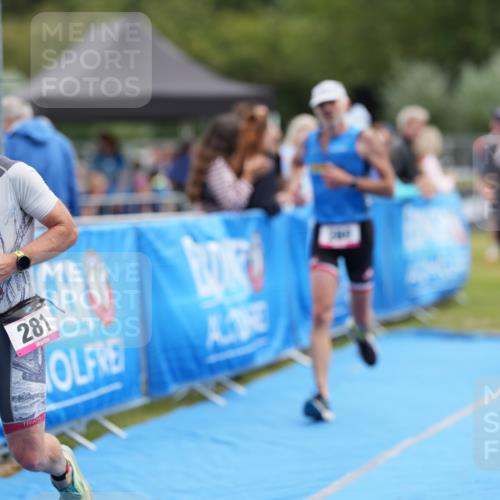 30.08.2026 - Elbe Triathlon Hamburg LAZAROV Photography http://msf.ph/oto/10027197 30.08.2026 10:53:04 Ziel 260, 281, 389, 533 meine-sportfotos.de