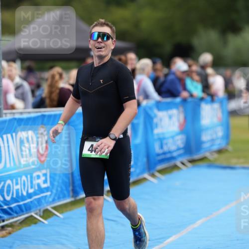 30.08.2026 - Elbe Triathlon Hamburg LAZAROV Photography http://msf.ph/oto/10027217 30.08.2026 10:54:29 Ziel 374, 466 meine-sportfotos.de