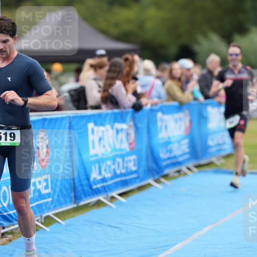 30.08.2026 - Elbe Triathlon Hamburg LAZAROV Photography http://msf.ph/oto/10027232 30.08.2026 10:55:26 Ziel 353, 438, 519, 663 meine-sportfotos.de