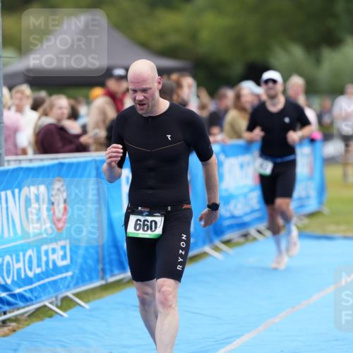 30.08.2026 - Elbe Triathlon Hamburg LAZAROV Photography http://msf.ph/oto/10027238 30.08.2026 10:55:38 Ziel 543, 582, 660 meine-sportfotos.de