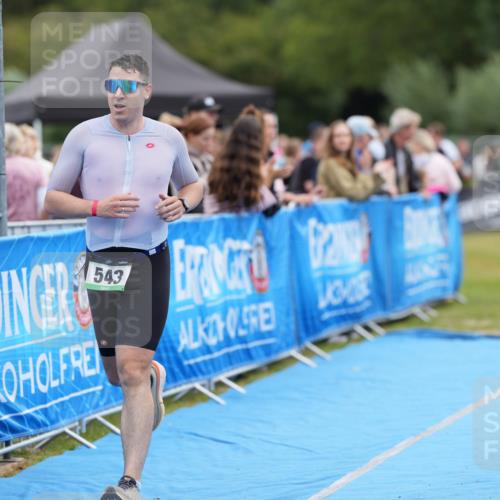 30.08.2026 - Elbe Triathlon Hamburg LAZAROV Photography http://msf.ph/oto/10027241 30.08.2026 10:55:45 Ziel 543 meine-sportfotos.de