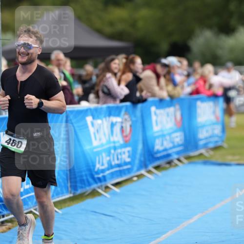 30.08.2026 - Elbe Triathlon Hamburg LAZAROV Photography http://msf.ph/oto/10027268 30.08.2026 10:57:45 Ziel 460 meine-sportfotos.de