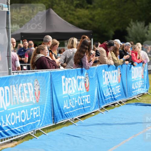 30.08.2026 - Elbe Triathlon Hamburg LAZAROV Photography http://msf.ph/oto/10027285 30.08.2026 10:58:40 Ziel 480, 588 meine-sportfotos.de