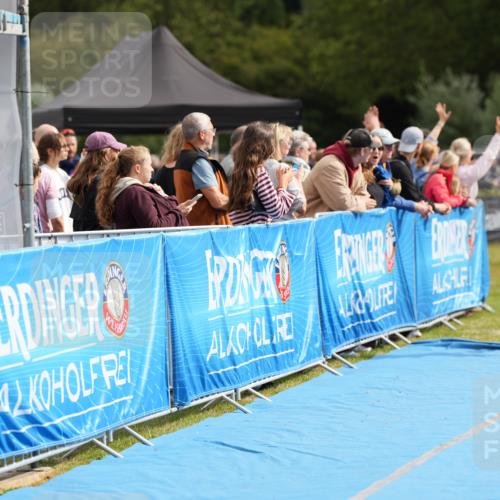 30.08.2026 - Elbe Triathlon Hamburg LAZAROV Photography http://msf.ph/oto/10027297 30.08.2026 10:59:13 Ziel 405, 542 meine-sportfotos.de