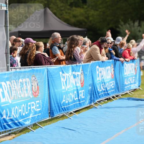 30.08.2026 - Elbe Triathlon Hamburg LAZAROV Photography http://msf.ph/oto/10027298 30.08.2026 10:59:13 Ziel 405, 542 meine-sportfotos.de