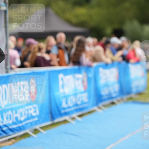 30.08.2026 - Elbe Triathlon Hamburg LAZAROV Photography http://msf.ph/oto/10027305 30.08.2026 10:59:19 Ziel 331, 405, 418, 542 meine-sportfotos.de