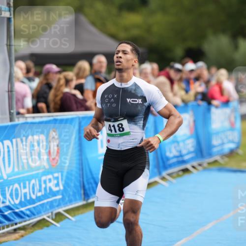 30.08.2026 - Elbe Triathlon Hamburg LAZAROV Photography http://msf.ph/oto/10027307 30.08.2026 10:59:23 Ziel 331, 418, 467 meine-sportfotos.de