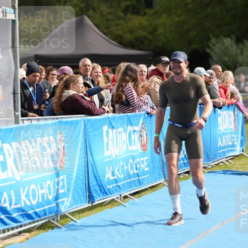 30.08.2026 - Elbe Triathlon Hamburg LAZAROV Photography http://msf.ph/oto/10027328 30.08.2026 11:00:05 Ziel 499 meine-sportfotos.de