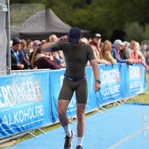 30.08.2026 - Elbe Triathlon Hamburg LAZAROV Photography http://msf.ph/oto/10027330 30.08.2026 11:00:07 Ziel 499 meine-sportfotos.de