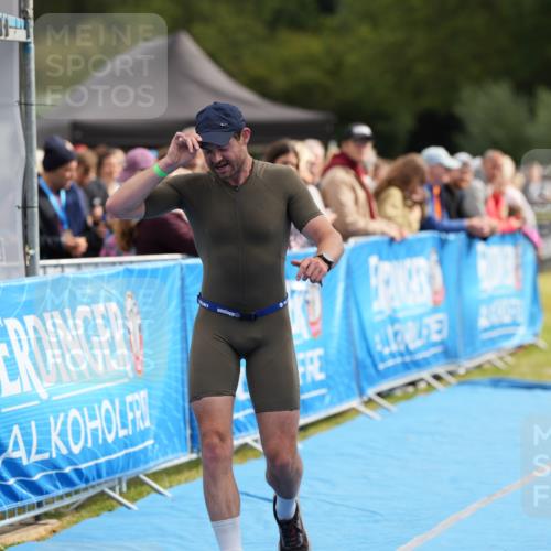 30.08.2026 - Elbe Triathlon Hamburg LAZAROV Photography http://msf.ph/oto/10027331 30.08.2026 11:00:07 Ziel 499 meine-sportfotos.de
