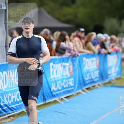 30.08.2026 - Elbe Triathlon Hamburg LAZAROV Photography http://msf.ph/oto/10027363 30.08.2026 11:02:22 Ziel 501, 529, 597, 732 meine-sportfotos.de