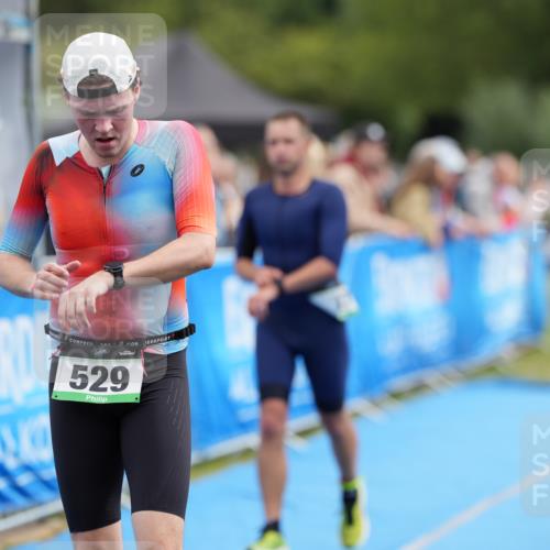 30.08.2026 - Elbe Triathlon Hamburg LAZAROV Photography http://msf.ph/oto/10027368 30.08.2026 11:02:30 Ziel 434, 529, 552, 597, 637, 739 meine-sportfotos.de