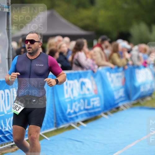 30.08.2026 - Elbe Triathlon Hamburg LAZAROV Photography http://msf.ph/oto/10027399 30.08.2026 11:03:59 Ziel 449, 483, 531, 642, 658, 664, 1897 meine-sportfotos.de