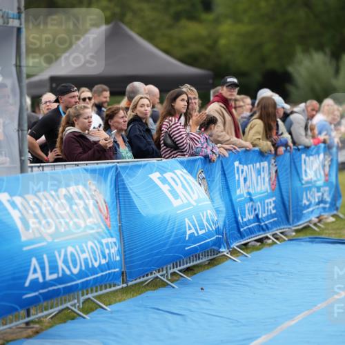 30.08.2026 - Elbe Triathlon Hamburg LAZAROV Photography http://msf.ph/oto/10027418 30.08.2026 11:05:02 Ziel 554, 1031 meine-sportfotos.de