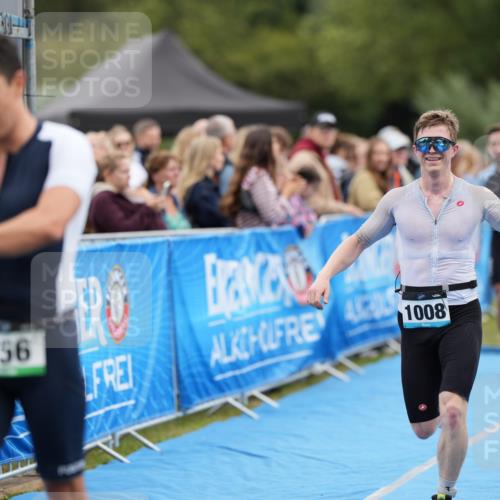 30.08.2026 - Elbe Triathlon Hamburg LAZAROV Photography http://msf.ph/oto/10027425 30.08.2026 11:05:16 Ziel 656, 698, 1008 meine-sportfotos.de