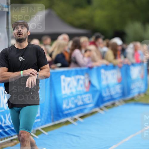 30.08.2026 - Elbe Triathlon Hamburg LAZAROV Photography http://msf.ph/oto/10027442 30.08.2026 11:05:59 Ziel 414, 431, 671, 779 meine-sportfotos.de