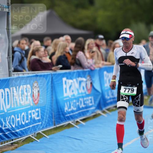30.08.2026 - Elbe Triathlon Hamburg LAZAROV Photography http://msf.ph/oto/10027443 30.08.2026 11:06:02 Ziel 431, 671, 779 meine-sportfotos.de
