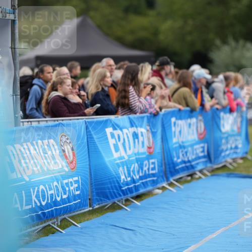 30.08.2026 - Elbe Triathlon Hamburg LAZAROV Photography http://msf.ph/oto/10027457 30.08.2026 11:06:28 Ziel 425, 482, 628 meine-sportfotos.de