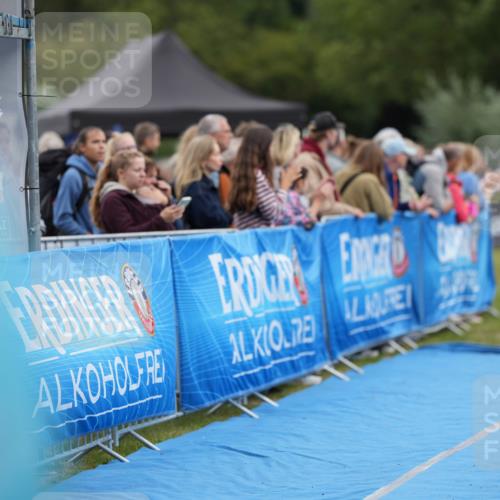 30.08.2026 - Elbe Triathlon Hamburg LAZAROV Photography http://msf.ph/oto/10027458 30.08.2026 11:06:28 Ziel 425, 482, 628 meine-sportfotos.de