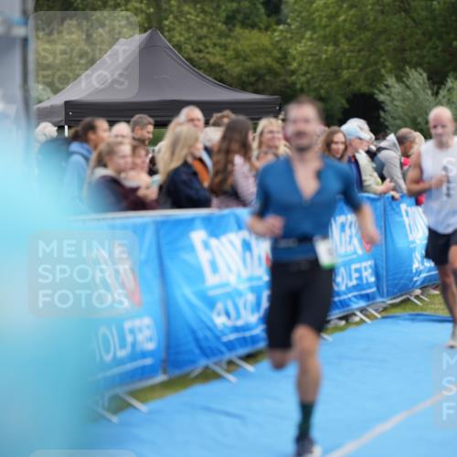 30.08.2026 - Elbe Triathlon Hamburg LAZAROV Photography http://msf.ph/oto/10027465 30.08.2026 11:06:31 Ziel 482, 628, 675 meine-sportfotos.de