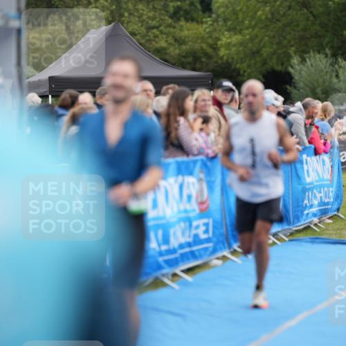30.08.2026 - Elbe Triathlon Hamburg LAZAROV Photography http://msf.ph/oto/10027468 30.08.2026 11:06:32 Ziel 482, 628, 675, 1067 meine-sportfotos.de