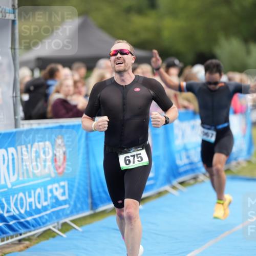 30.08.2026 - Elbe Triathlon Hamburg LAZAROV Photography http://msf.ph/oto/10027473 30.08.2026 11:06:39 Ziel 675, 1067 meine-sportfotos.de
