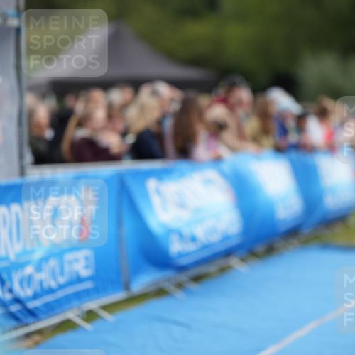 30.08.2026 - Elbe Triathlon Hamburg LAZAROV Photography http://msf.ph/oto/10027486 30.08.2026 11:07:24 Ziel 488, 495 meine-sportfotos.de