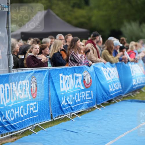 30.08.2026 - Elbe Triathlon Hamburg LAZAROV Photography http://msf.ph/oto/10027489 30.08.2026 11:07:26 Ziel 488, 495 meine-sportfotos.de