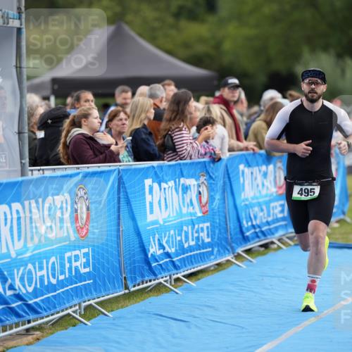 30.08.2026 - Elbe Triathlon Hamburg LAZAROV Photography http://msf.ph/oto/10027495 30.08.2026 11:07:28 Ziel 495, 728 meine-sportfotos.de
