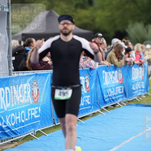 30.08.2026 - Elbe Triathlon Hamburg LAZAROV Photography http://msf.ph/oto/10027499 30.08.2026 11:07:29 Ziel 495, 728 meine-sportfotos.de