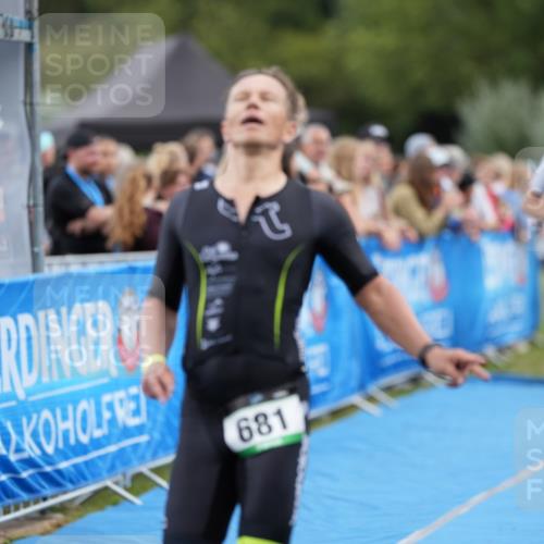 30.08.2026 - Elbe Triathlon Hamburg LAZAROV Photography http://msf.ph/oto/10027535 30.08.2026 11:09:33 Ziel 505, 539, 624, 681, 751 meine-sportfotos.de
