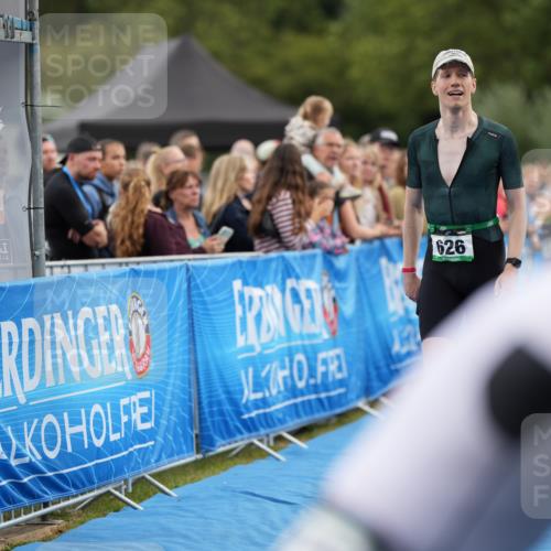 30.08.2026 - Elbe Triathlon Hamburg LAZAROV Photography http://msf.ph/oto/10027552 30.08.2026 11:09:55 Ziel 626, 1060 meine-sportfotos.de