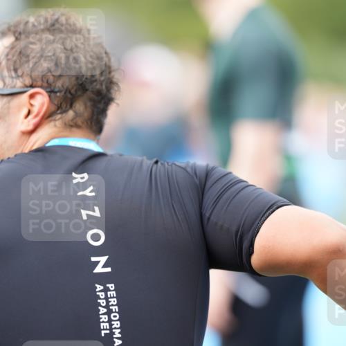 30.08.2026 - Elbe Triathlon Hamburg LAZAROV Photography http://msf.ph/oto/10027561 30.08.2026 11:10:25 Ziel 557 meine-sportfotos.de