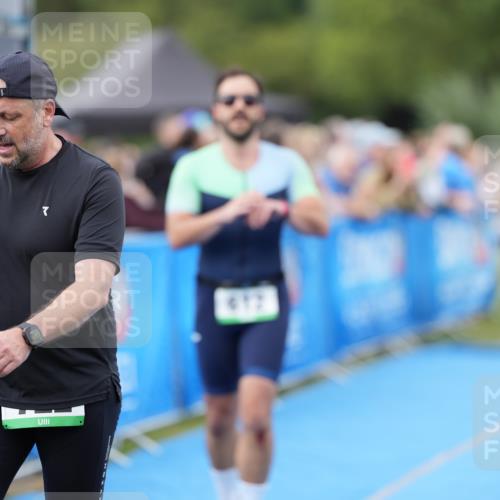 30.08.2026 - Elbe Triathlon Hamburg LAZAROV Photography http://msf.ph/oto/10027617 30.08.2026 11:12:42 Ziel 410, 612, 722, 1093 meine-sportfotos.de