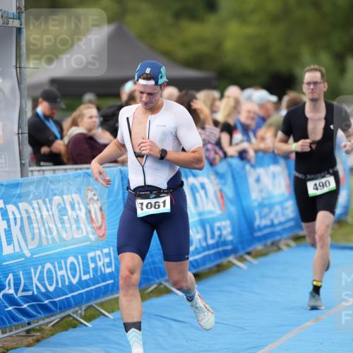 30.08.2026 - Elbe Triathlon Hamburg LAZAROV Photography http://msf.ph/oto/10027634 30.08.2026 11:13:07 Ziel 490, 651, 1061, 1197 meine-sportfotos.de