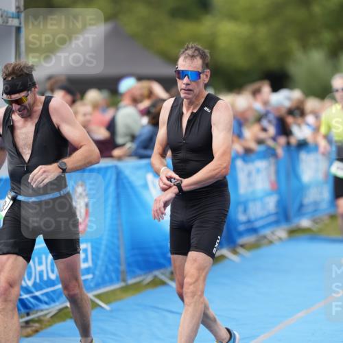 30.08.2026 - Elbe Triathlon Hamburg LAZAROV Photography http://msf.ph/oto/10027657 30.08.2026 11:13:38 Ziel 598, 699, 752 meine-sportfotos.de