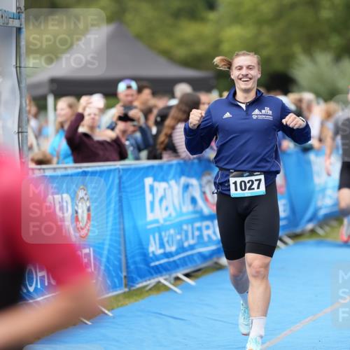 30.08.2026 - Elbe Triathlon Hamburg LAZAROV Photography http://msf.ph/oto/10027710 30.08.2026 11:15:39 Ziel 1027, 1047, 1056, 1080 meine-sportfotos.de