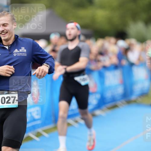 30.08.2026 - Elbe Triathlon Hamburg LAZAROV Photography http://msf.ph/oto/10027713 30.08.2026 11:15:40 Ziel 1027, 1047, 1056, 1080 meine-sportfotos.de