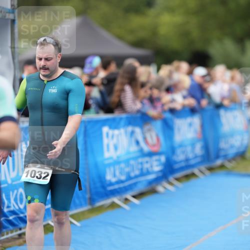 30.08.2026 - Elbe Triathlon Hamburg LAZAROV Photography http://msf.ph/oto/10027727 30.08.2026 11:15:55 Ziel 650, 1032, 1057, 1204 meine-sportfotos.de
