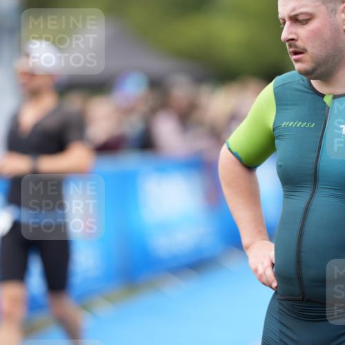 30.08.2026 - Elbe Triathlon Hamburg LAZAROV Photography http://msf.ph/oto/10027730 30.08.2026 11:16:06 Ziel 1211 meine-sportfotos.de