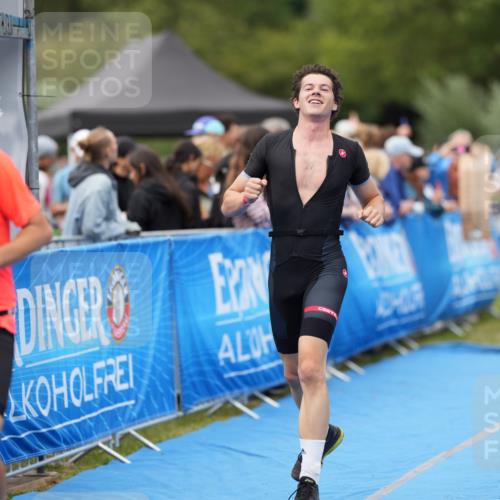 30.08.2026 - Elbe Triathlon Hamburg LAZAROV Photography http://msf.ph/oto/10027755 30.08.2026 11:17:10 Ziel 451, 631, 791, 1004, 1028 meine-sportfotos.de
